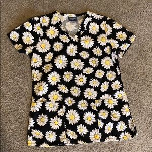 NWOT Sanibel scrub top (runs large)